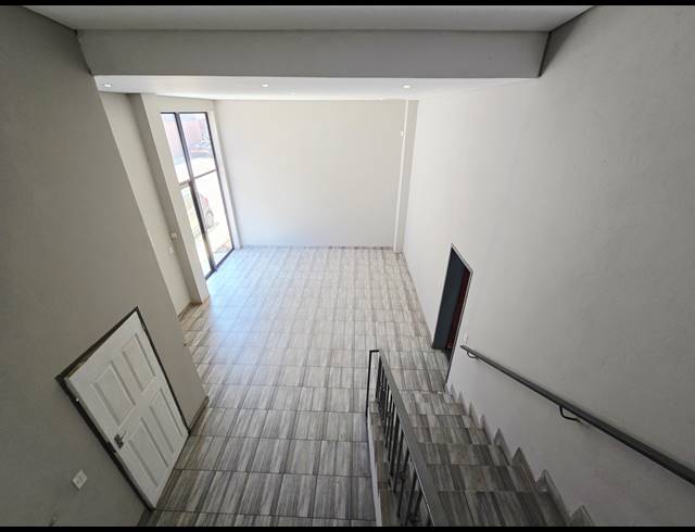 677M² WAREHOUSE TO LET IN COSMO BUSINESS PARK